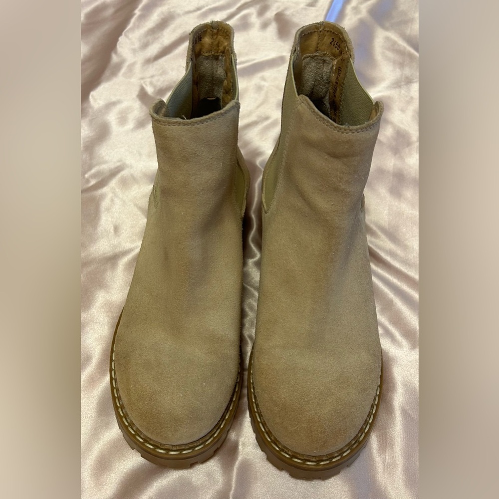 Women's Tan Suede Ankle Boots